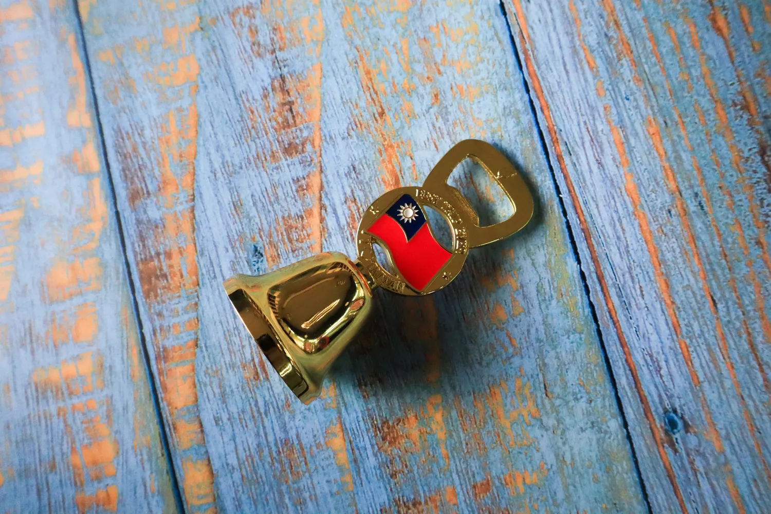 Taiwan souvenir Taiwan gift Metal dinner bell Taiwan travel gift