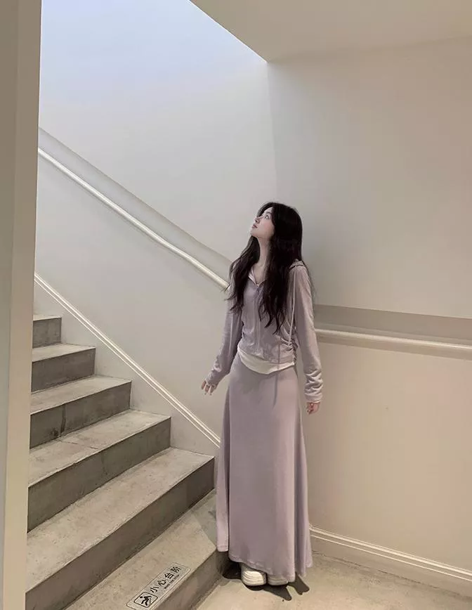 設計連帽衛衣外套+蕾絲拼接長袖T恤+高腰A字半身裙套裝