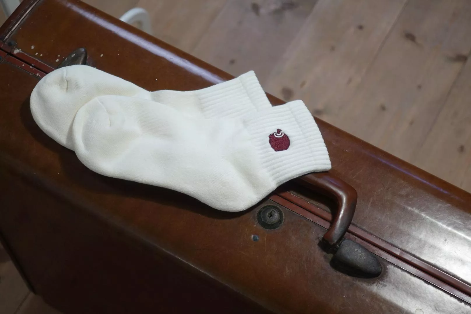 噗浪襪子【現貨】