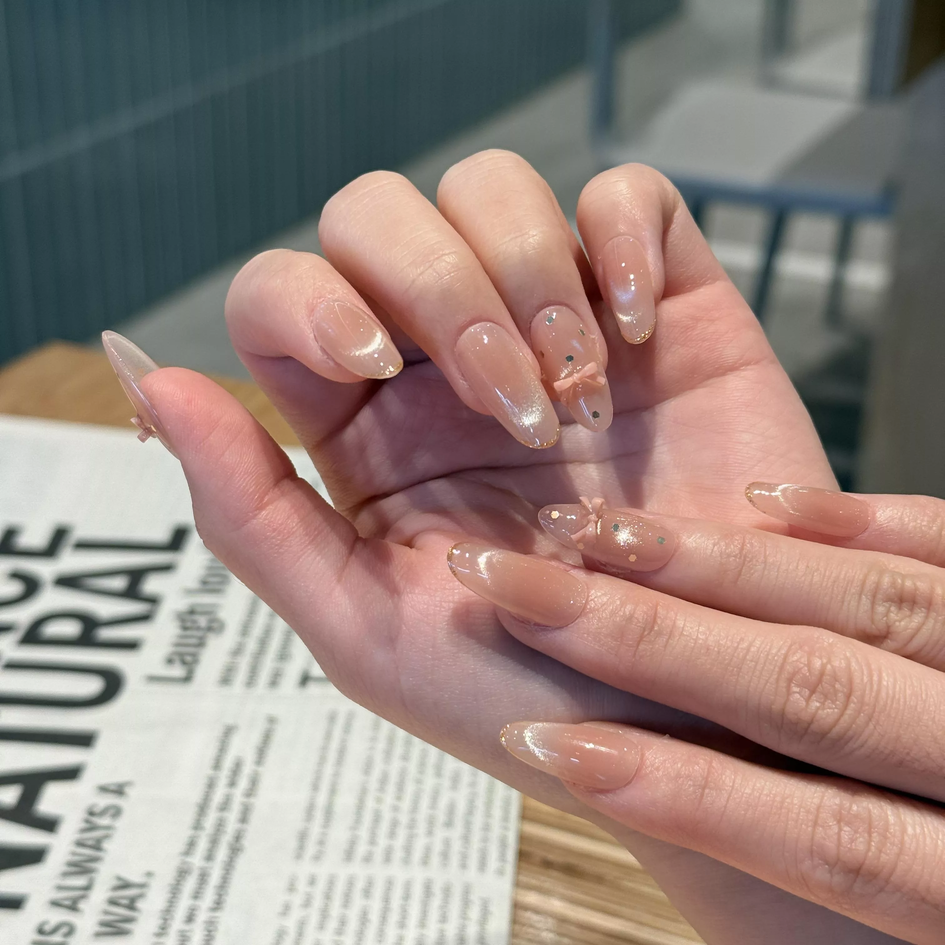 H00113微笑光蝴蝶結