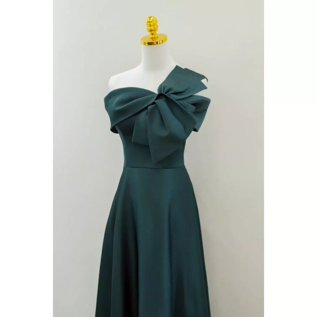 預購 訂製婚紗 二手禮服 小禮服 宴會服 音樂會服裝 表揚大會禮服 婚紗 白紗 晚禮服 婚禮 畢業舞會 禮服 輕婚紗