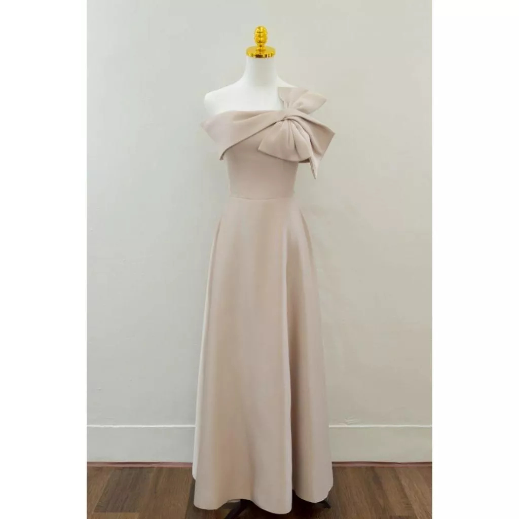 預購 訂製婚紗 訂製禮服 小禮服 宴會服 音樂會服裝 表揚大會禮服 婚紗 白紗 晚禮服 婚禮 畢業舞會 禮服 輕婚紗