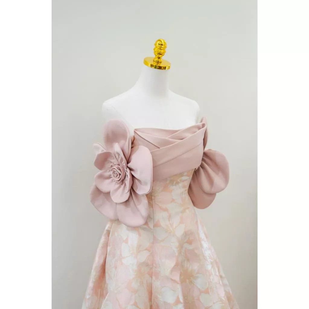 現貨 訂製婚紗 二手禮服 小禮服 宴會服 音樂會服裝 表揚大會禮服 婚紗 白紗 晚禮服 婚禮 畢業舞會 禮服 輕婚紗