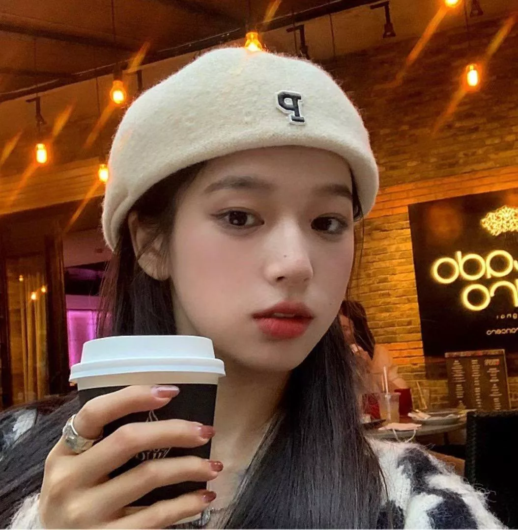 P字母羊毛貝蕾帽