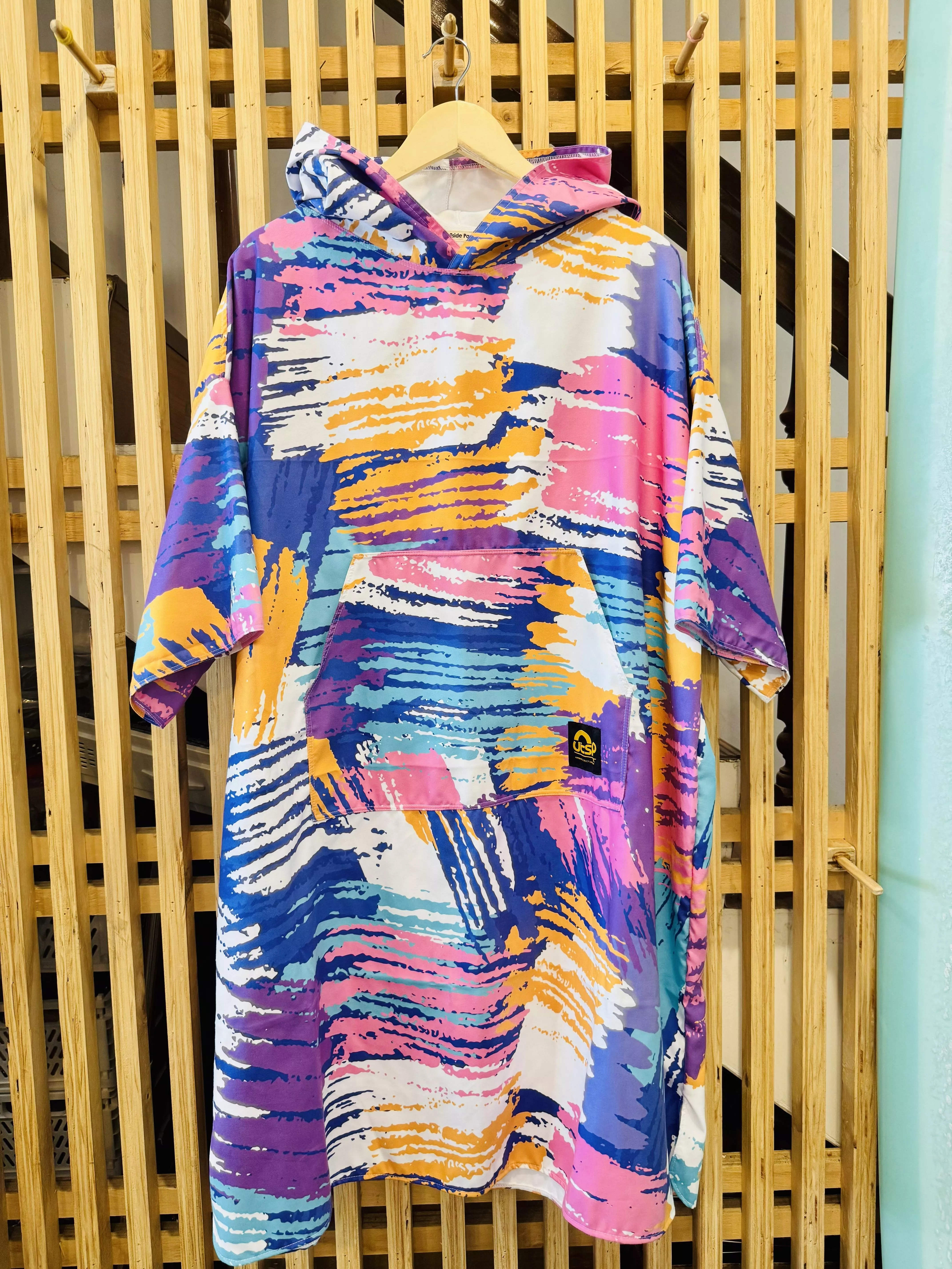 Outside Paradise 成人毛巾衣 - 斑斕火花