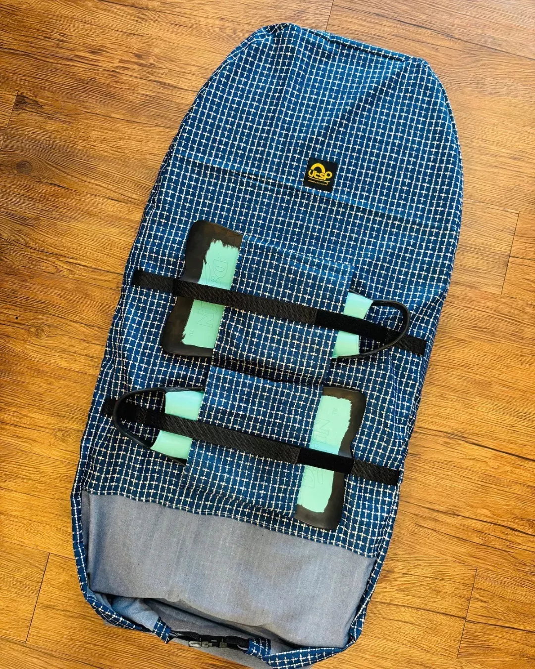 Outside Paradise 趴板-雙入板袋（格子牛仔）
