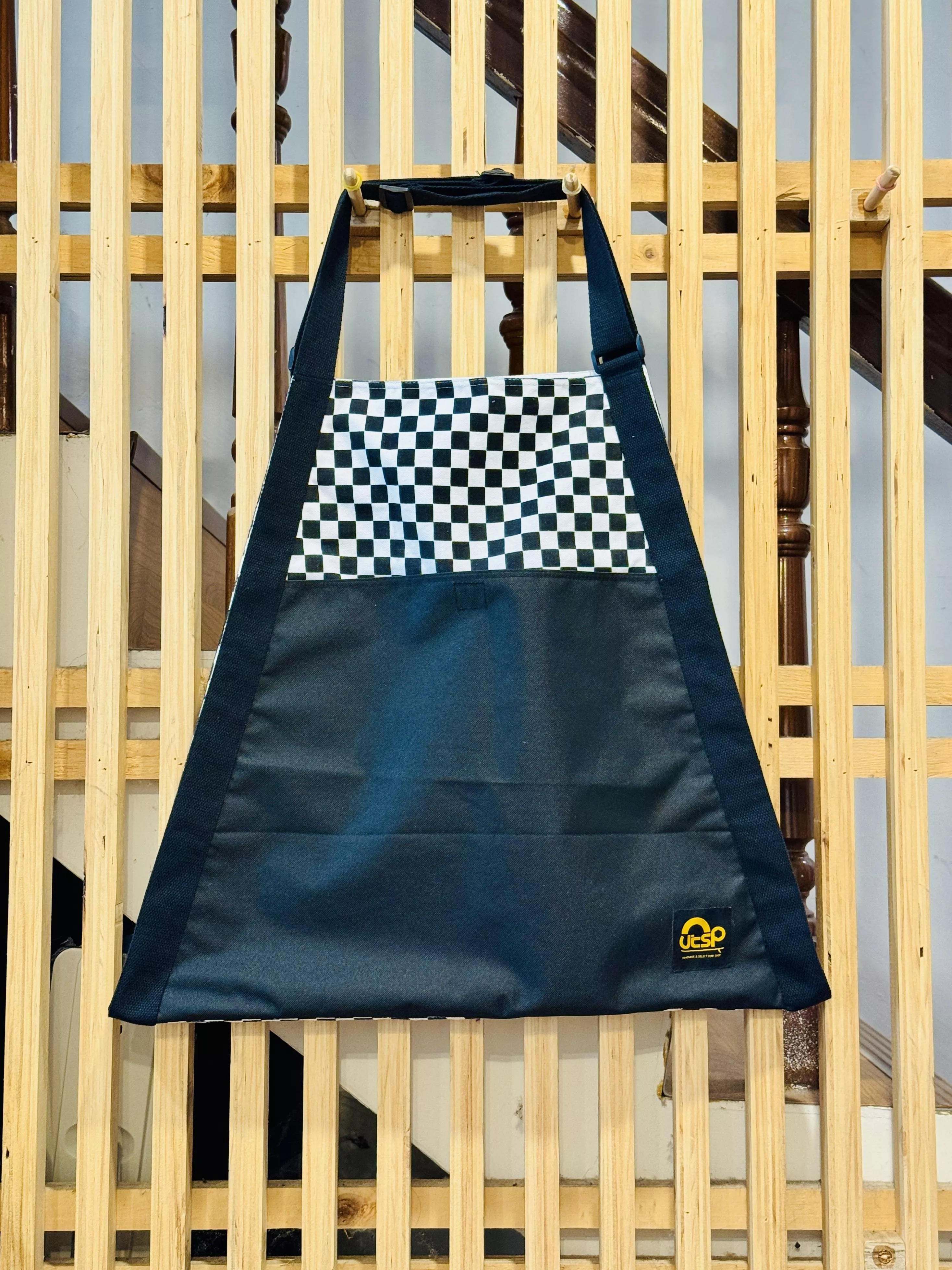 Outside Paradise - 長板背帶 格子