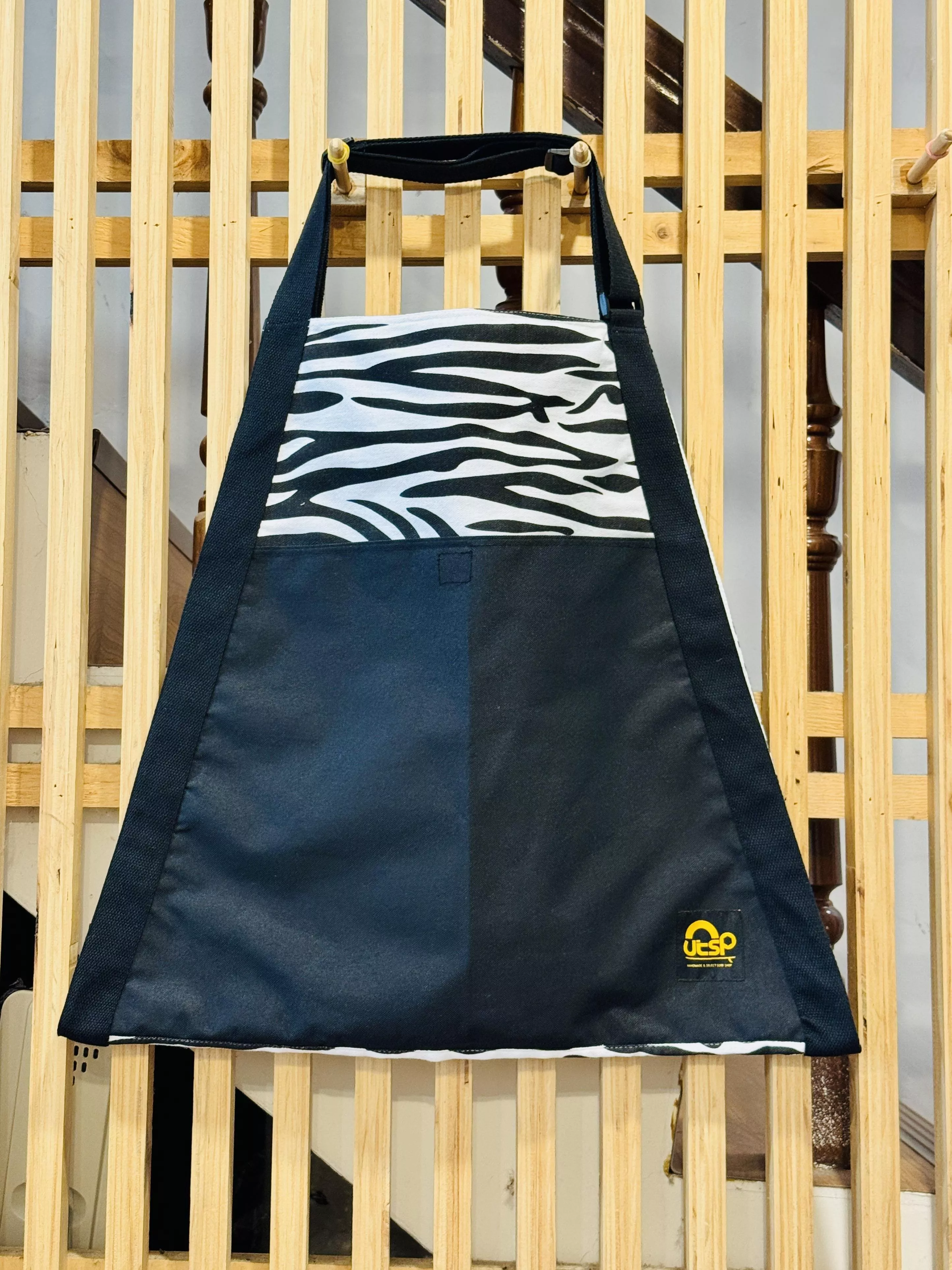 Outside Paradise - 手作長板背帶 斑馬