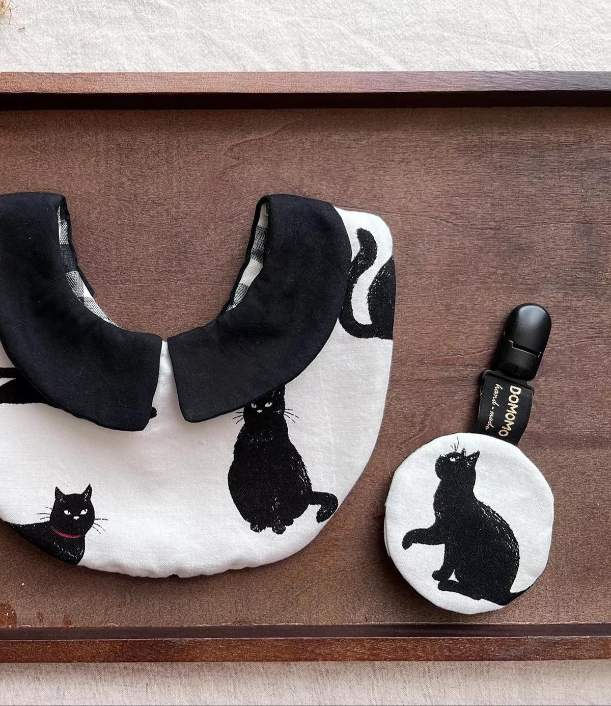 優雅黑貓 雙面圍兜口水巾 平安符袋