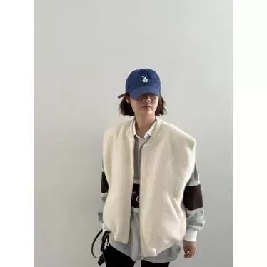 （韓國代購🇰🇷東大門）#AD53暖暖熊寶寶背心 Style@艾米莎am