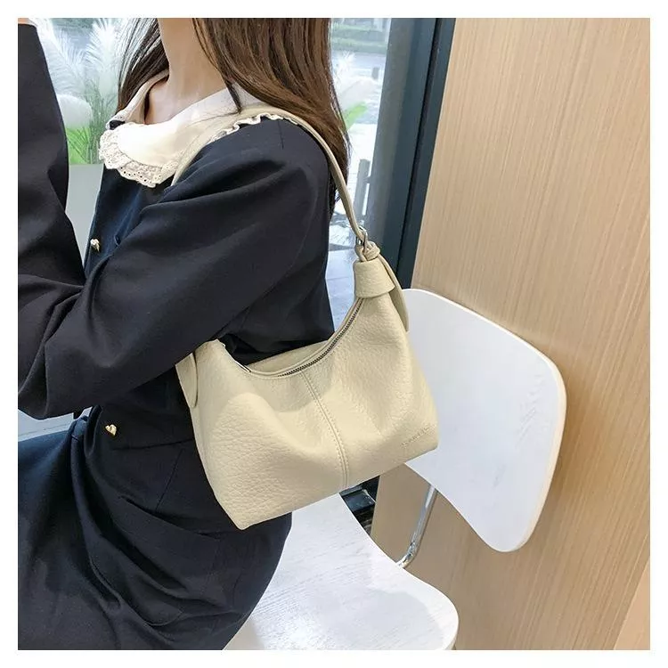 小眾軟皮百搭單肩包