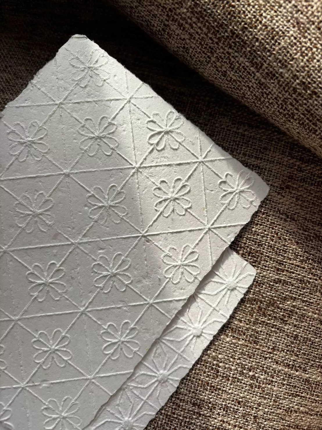 蒔絮紙品｜鐵窗花 𓇬 幸運草紋手抄紙