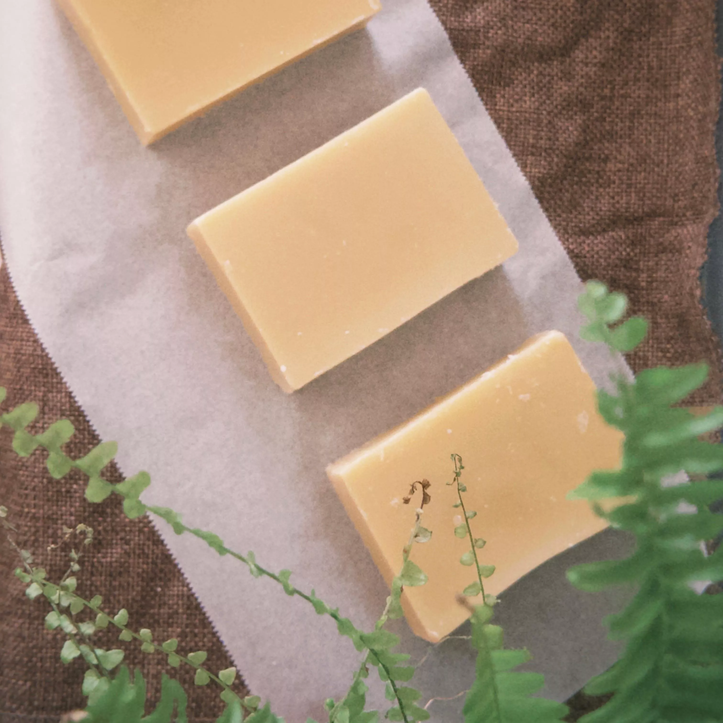 純手工冷製皂(紅薑黃)