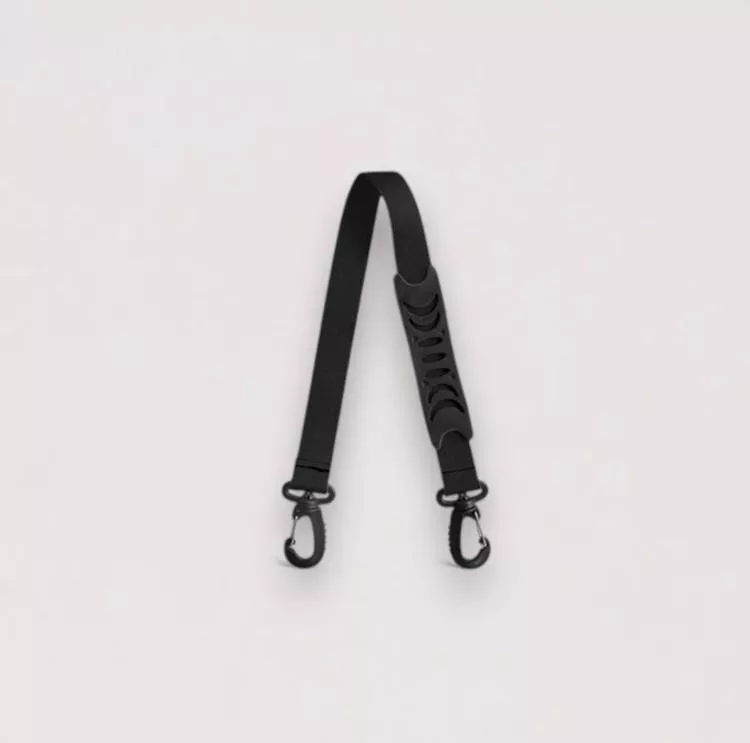 ITER 滑雪鞋提鞋器｜省力提帶 × 多功能攜帶工具- 黑色