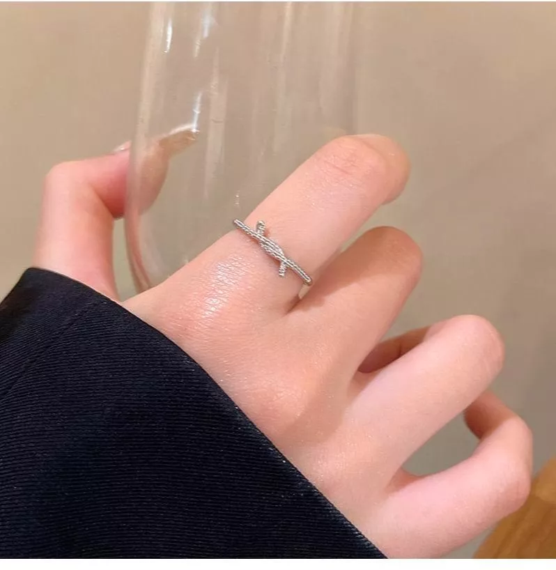 韓系氣質蛇形纏繞鑲鑽可調節戒指