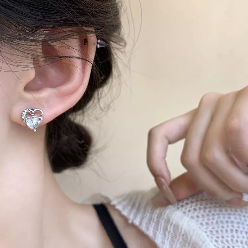 M35-89036 韓系氣質微鑲鑽鏤空愛心925銀針耳環
