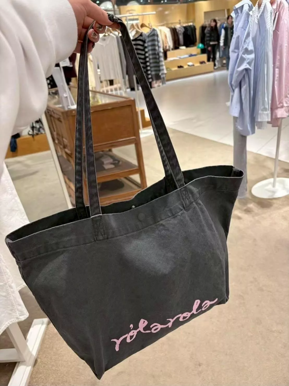 ❤️韓國張員瑛代言 人氣法系少女品牌 RolaRola 新款帆布包