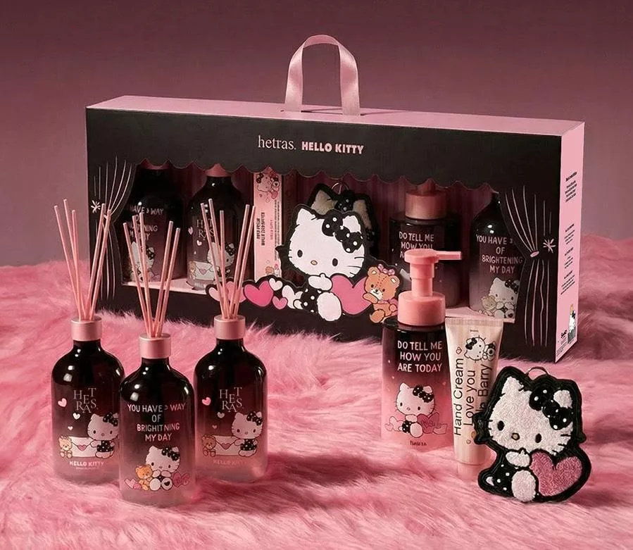 韓國直送🇰🇷hetras x Hello Kitty 夢幻限量聯名洗手乳護手霜 豪華禮盒組