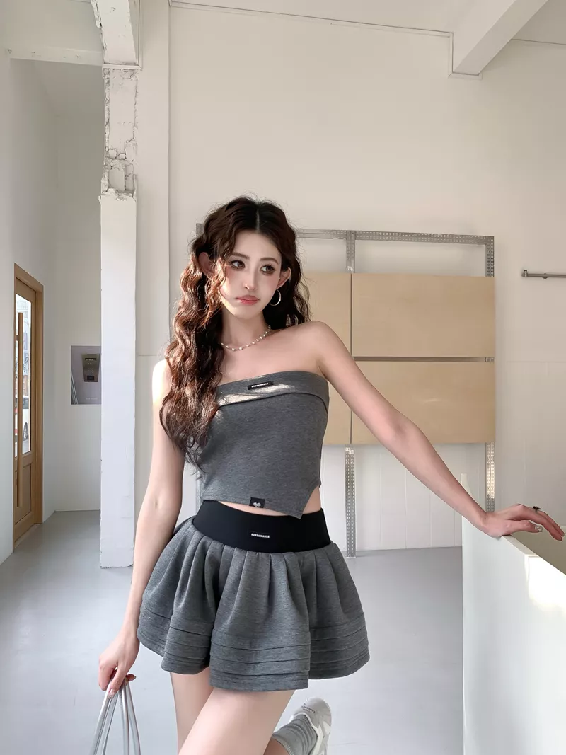 【F60558】韓系純慾辣妹🔥不規則平口抹胸+收腰防走光蓬蓬短裙兩件套260413