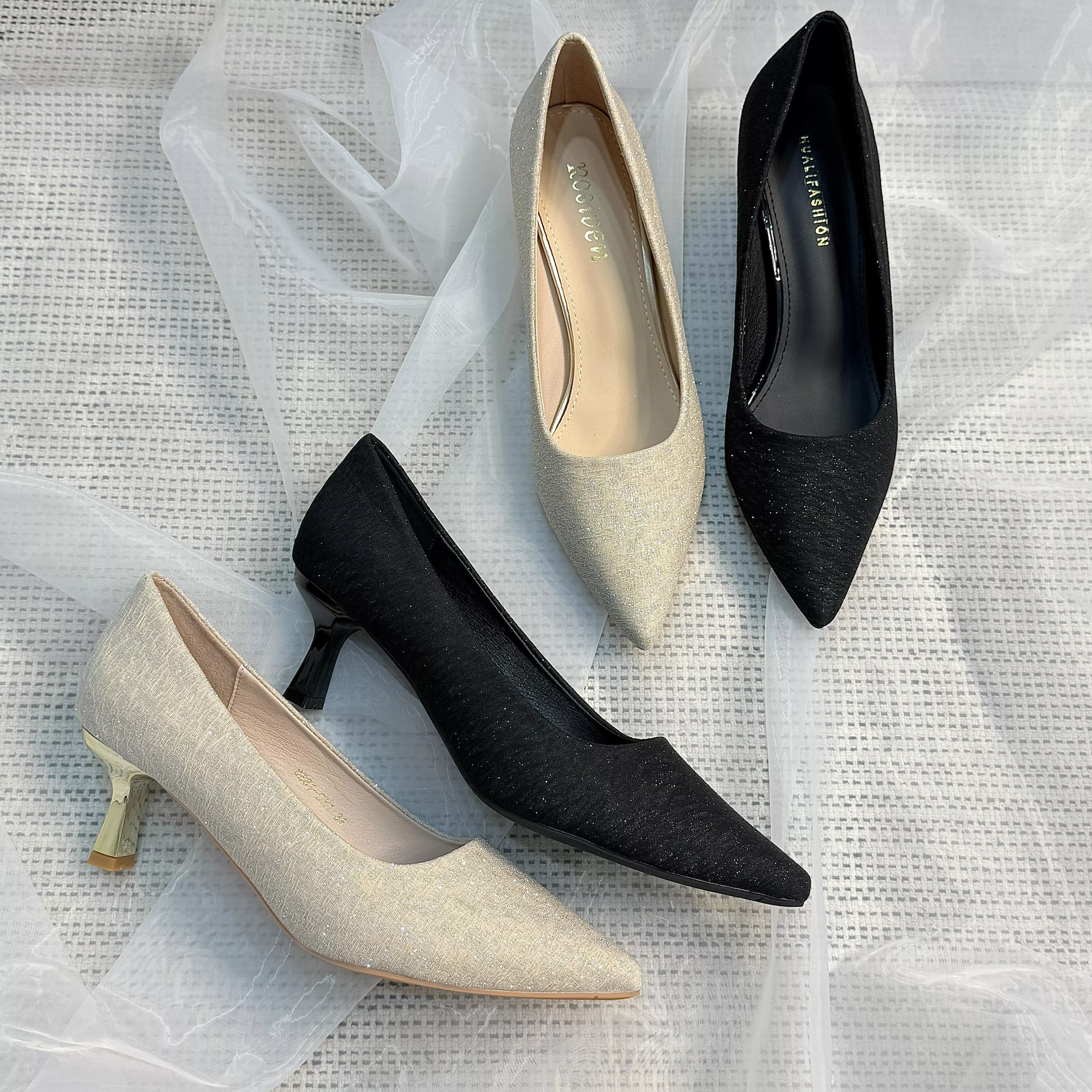 潑墨紋細閃全包低跟鞋