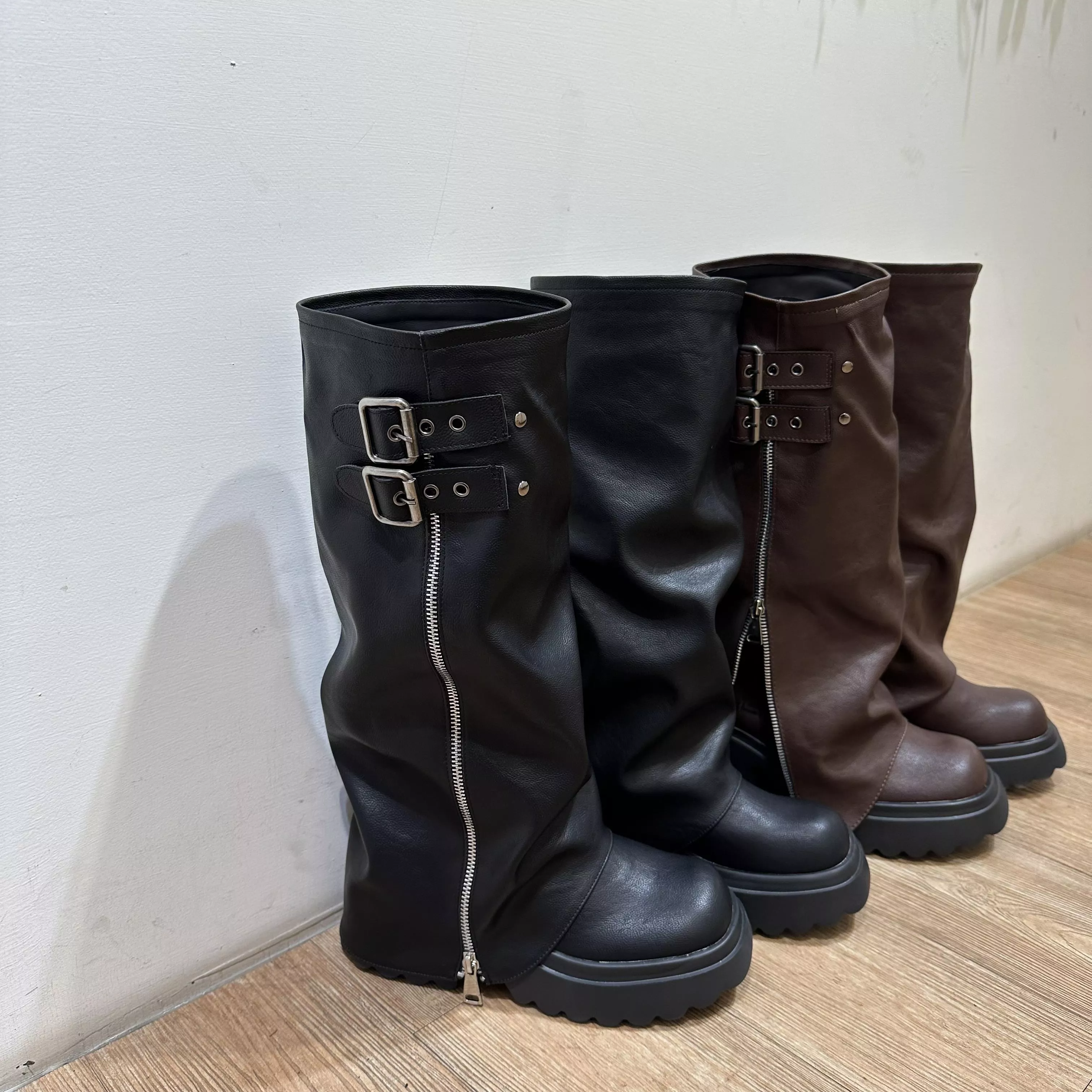 學生女孩快看！甜酷日常褲管靴