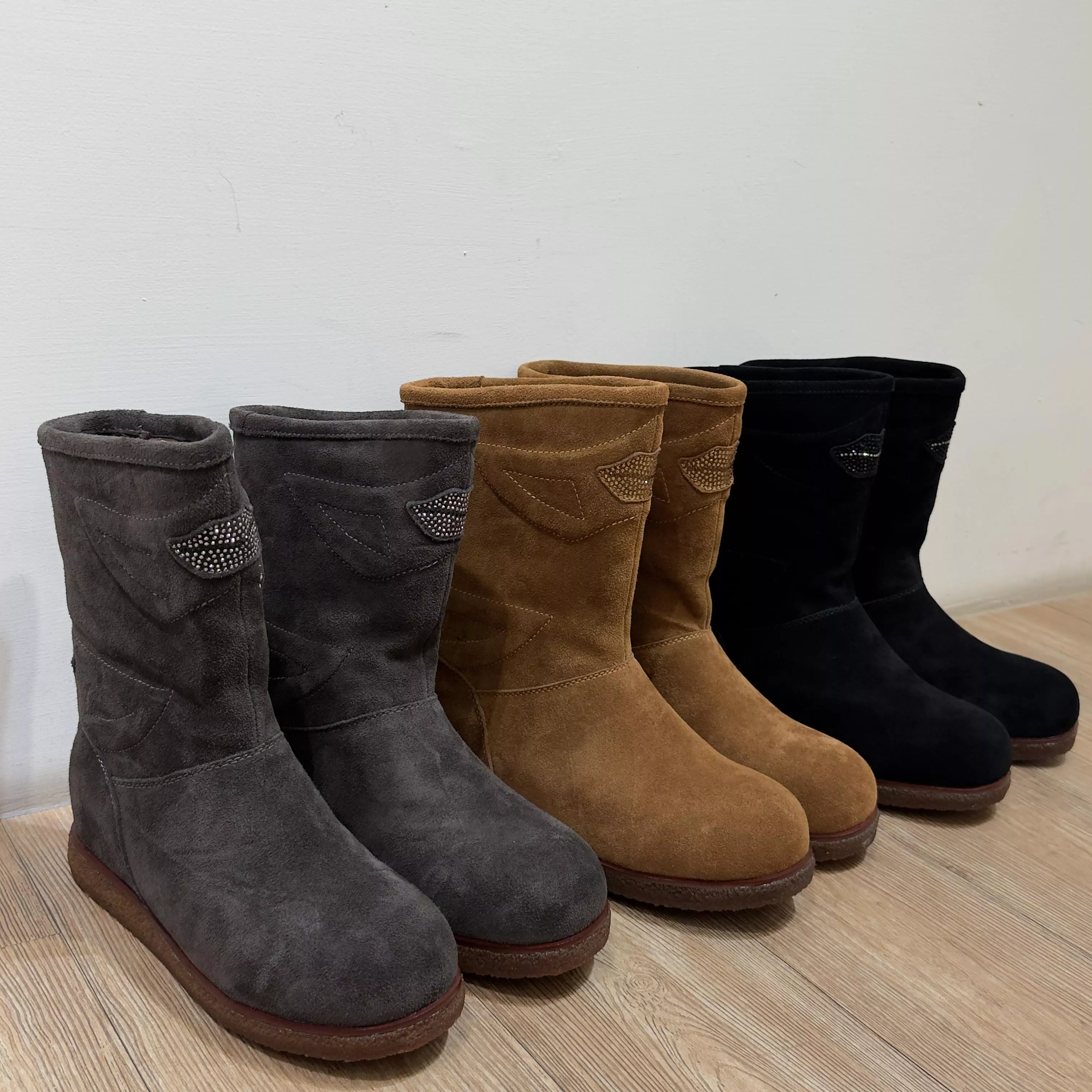 百貨專櫃款 真牛皮小水鑽雪靴