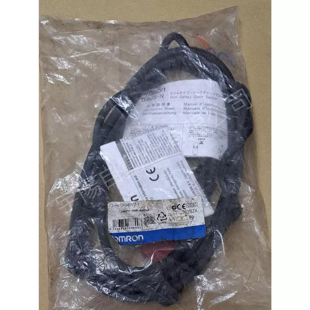(新品)OMRON歐姆龍D4GS-N1T-3 安全門開關