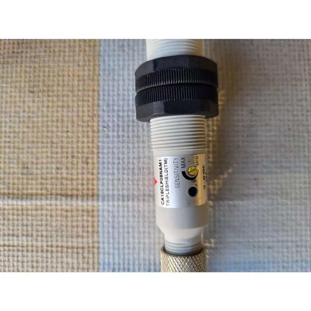 Carlogavazzi佳樂 CA18CLF08NAM1 電容式接近開關