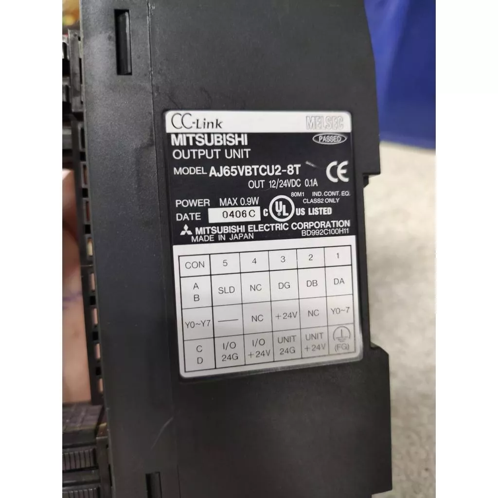 日本三菱 AJ65VBTCU2-8T CC-Link 類比模組