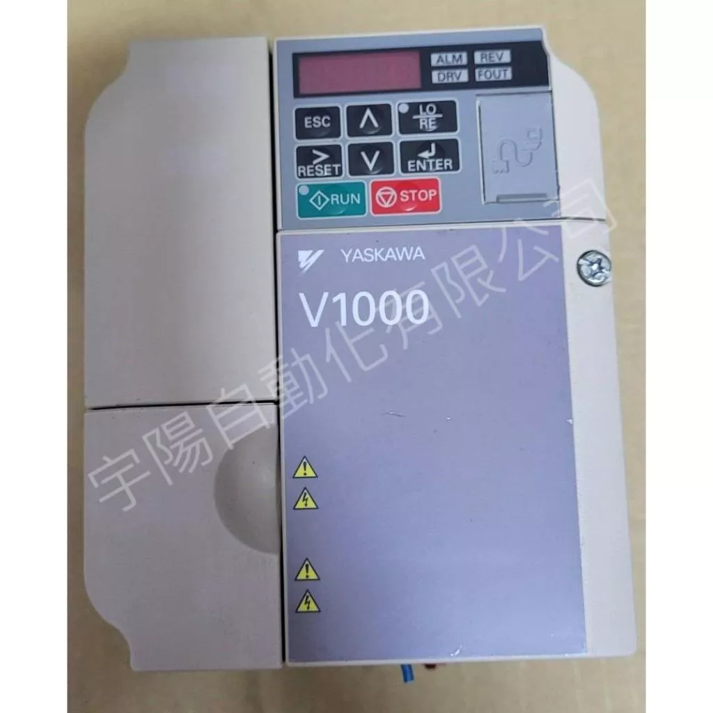 YASKAWA安川變頻器V1000 CIMR-VCBA0006BAA 單相入三相出220V 1馬 (已測試)