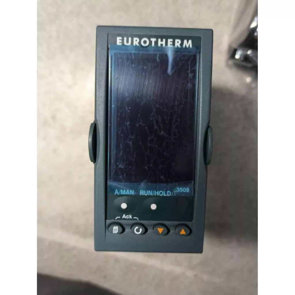 EUROTHERM 歐陸 3508N 溫度控制器