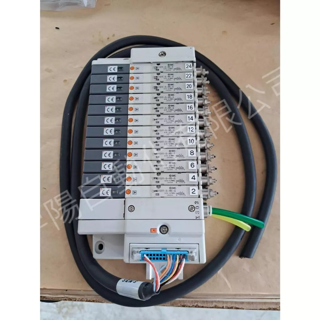 SMC 電磁閥 SQ1131Y-5-M5-Q (整組)