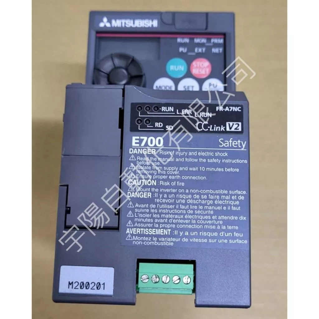 日本 MITSUBISHI 三菱變頻器 歐規安全變頻器FR-E720-0.75k FR-E720-050SC-NA 1馬