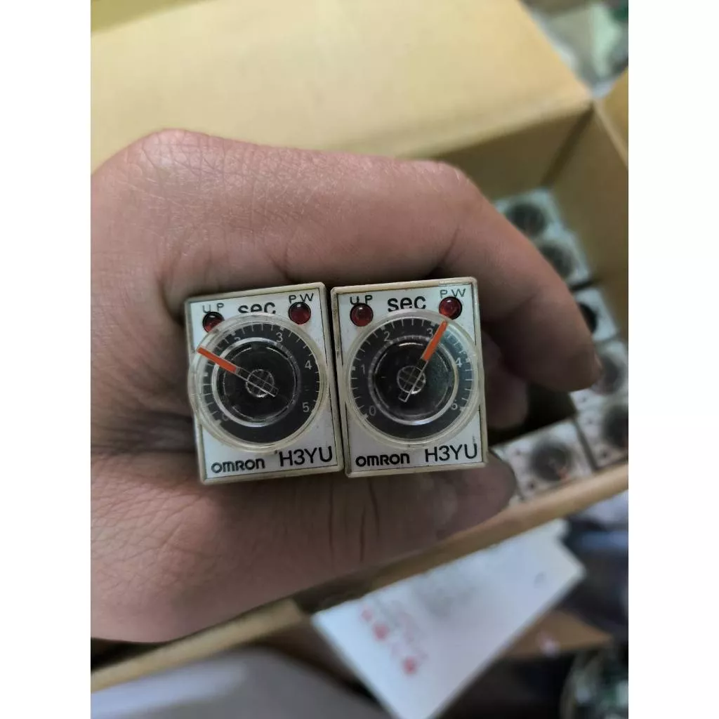 OMRON歐姆龍TIMER計時器 H3YU DC24 100VAC