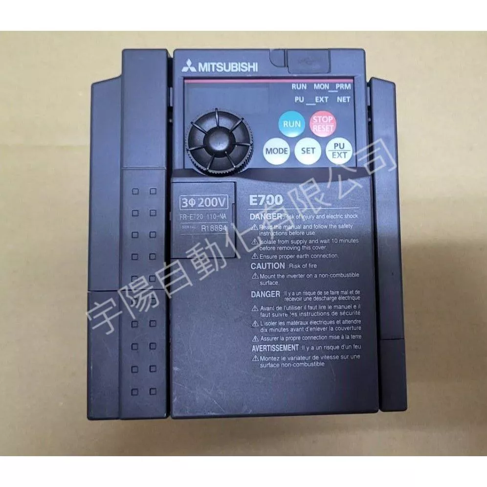 日本 MITSUBISHI 三菱變頻器 FR-E720-2.2K FR-E720S-2.2K 3馬