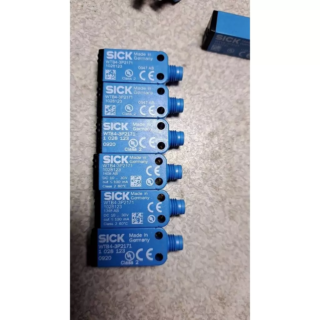 SICK西克 WTB4-3P2171 光電開關傳感器 只有頭沒有線