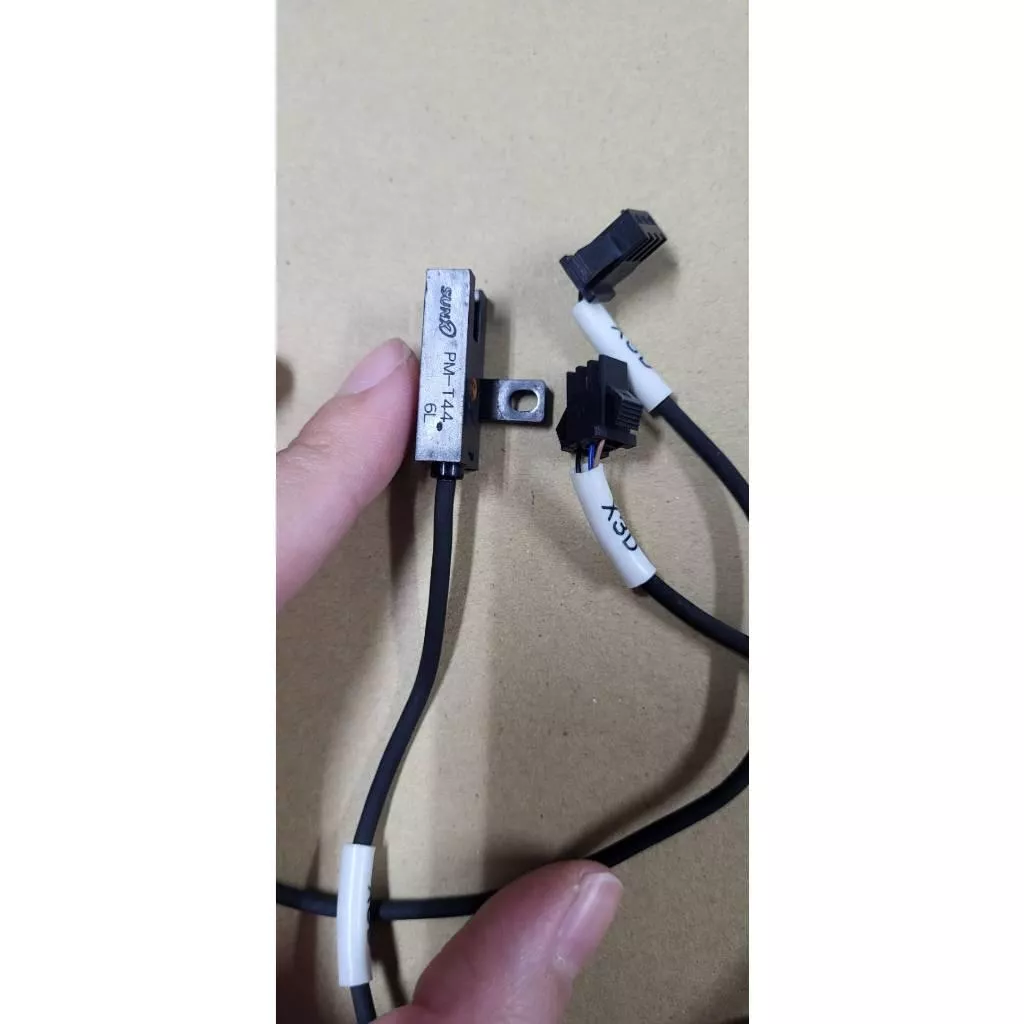 SUNX神視 PM-T44 6L光電開關 光電傳感器