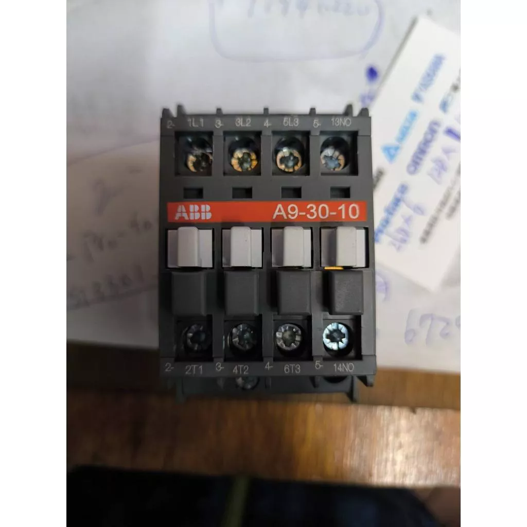 ABB 電磁接觸器 A9-30-10 A9D-30-10 線圈220V