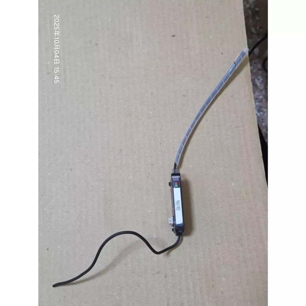 基恩斯 KEYENCE FS-T2 光纖放大器 擴展單元 NPN 12-24VDC 線剪斷