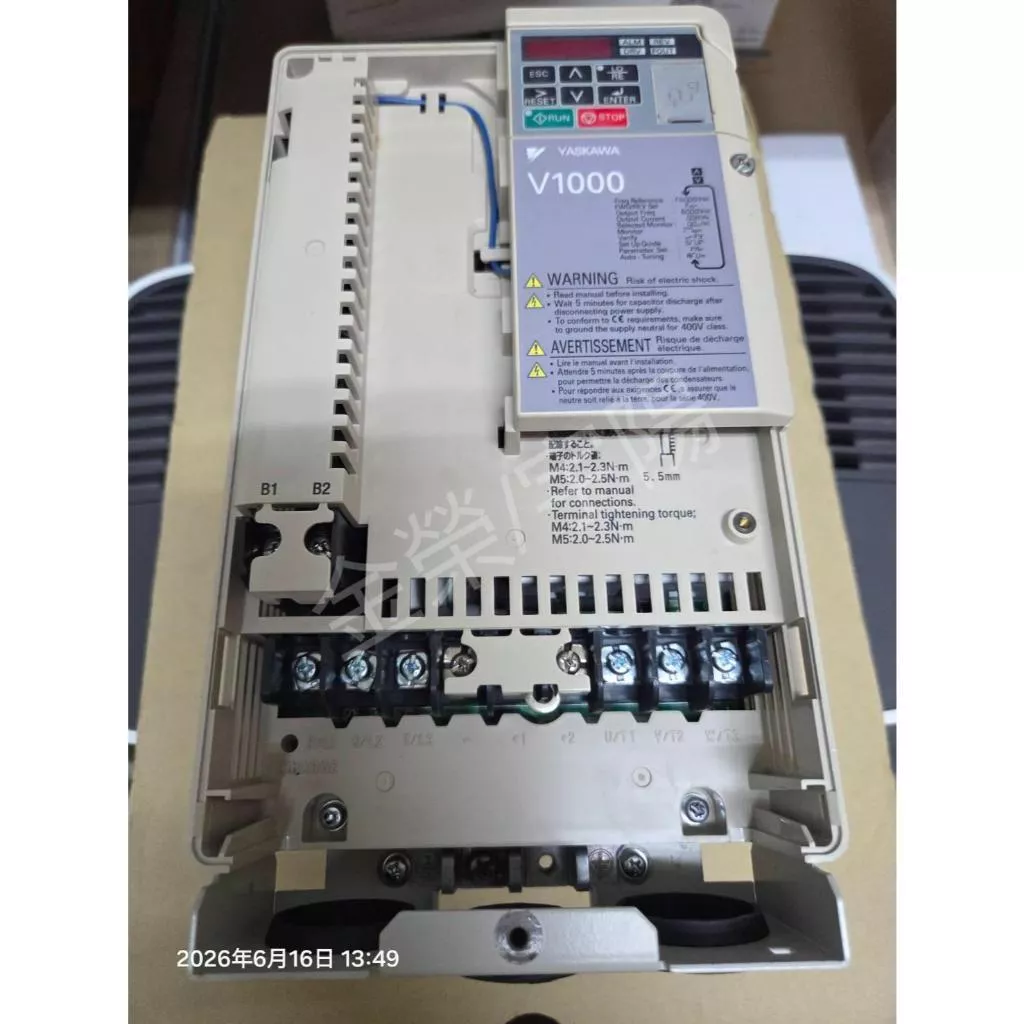 (已測試缺蓋)YASKAWA安川變頻器CIMR-VT2A0040FAA 三相220V 7.5kW 10馬