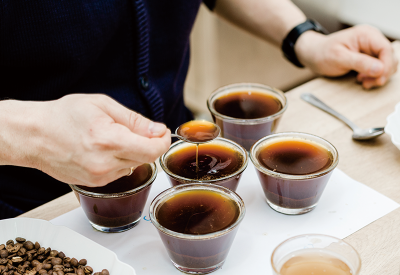 萃取科學：從金杯準則到變數操控的精密美學