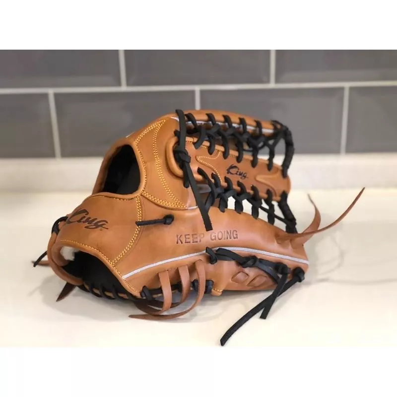 King 外野牛舌檔手套