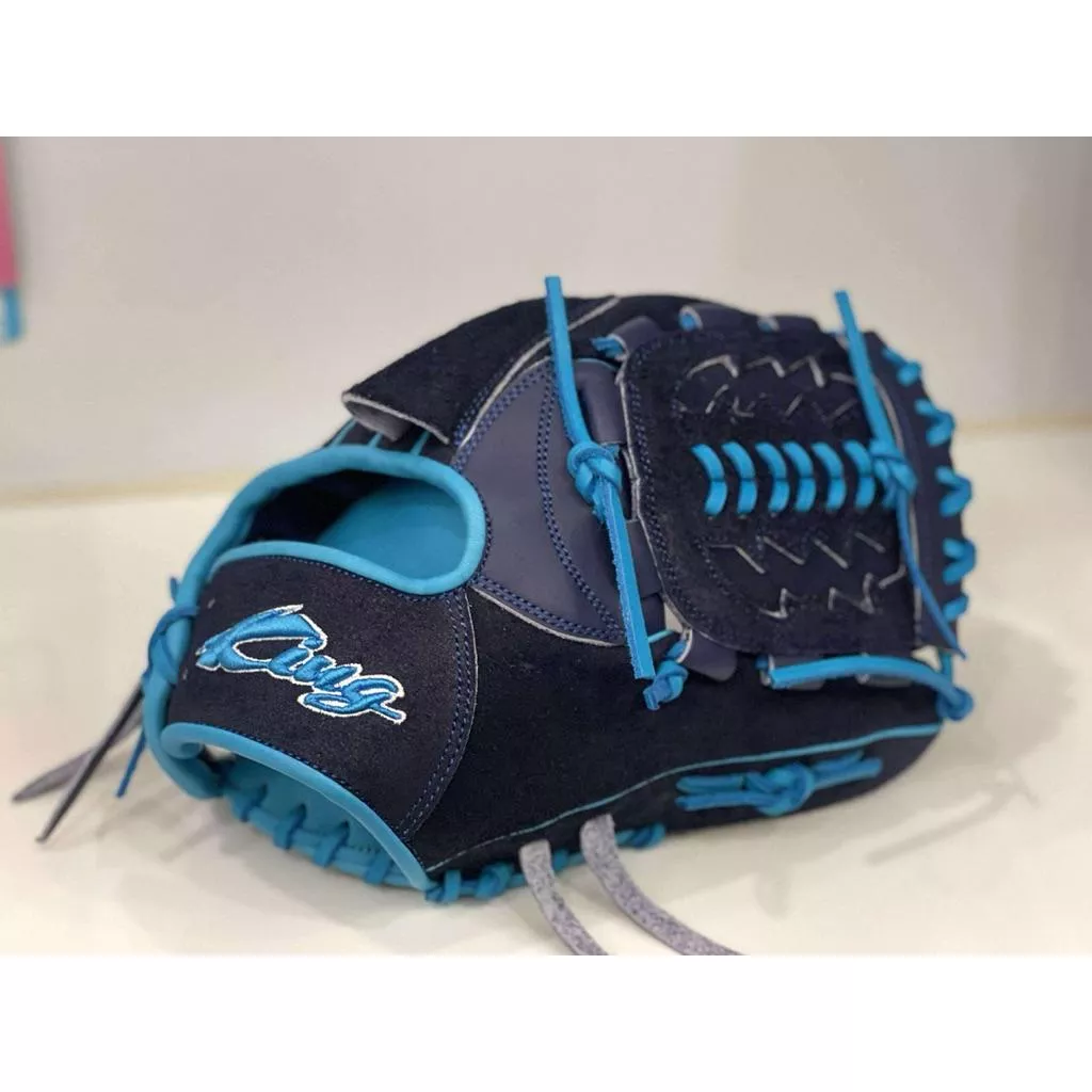 6月新款King投手手套