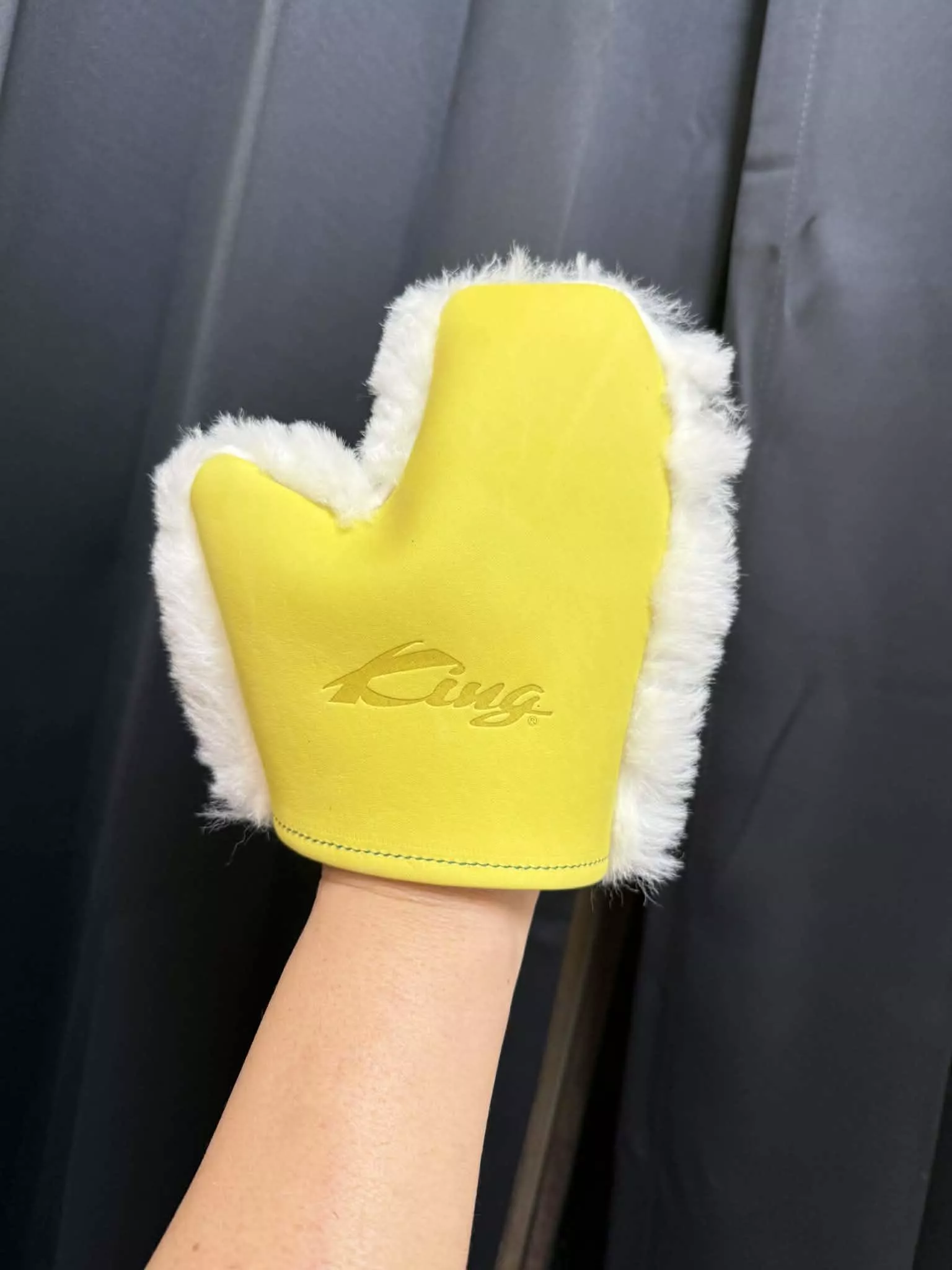 (黃)KING 棒壘球手套專用羊毛拋光手套 材質: 純羊毛和小牛皮