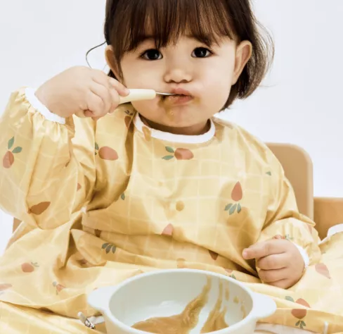 多款一體式防水圍兜（長袖拉鍊）