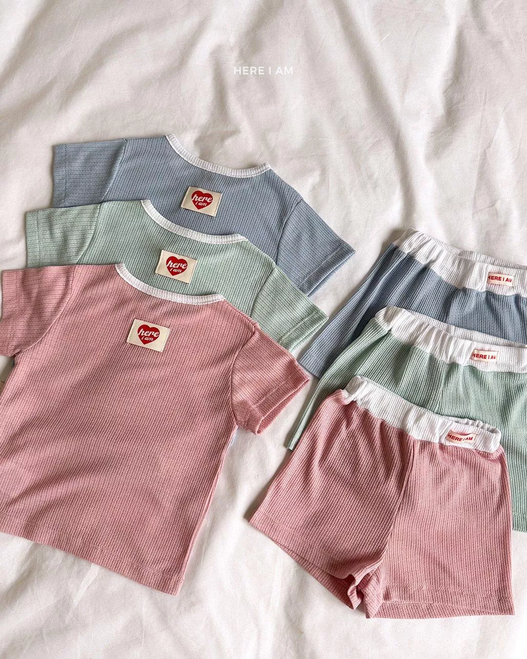 <Here I Am>上下套裝