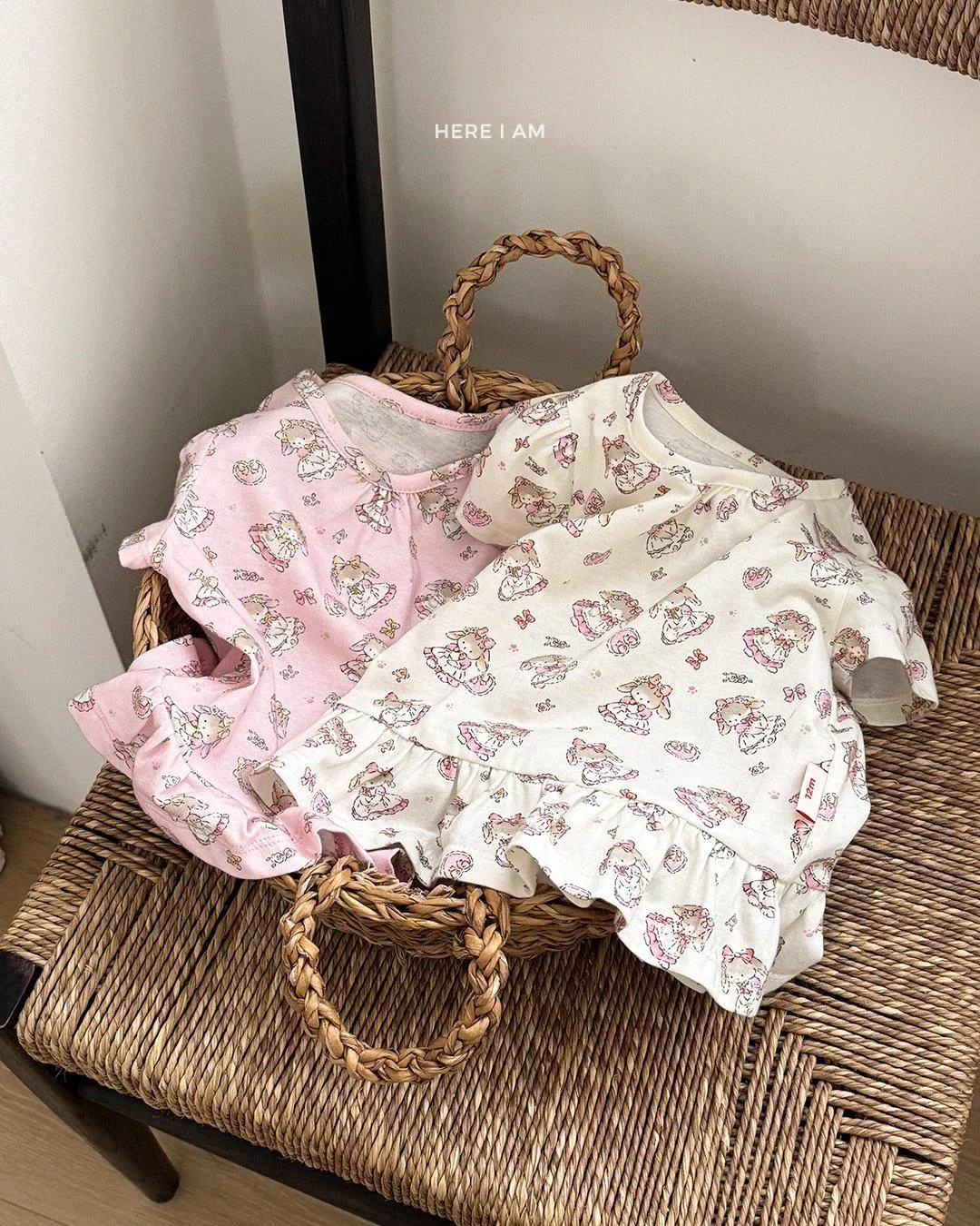 <Here I Am>上下套裝