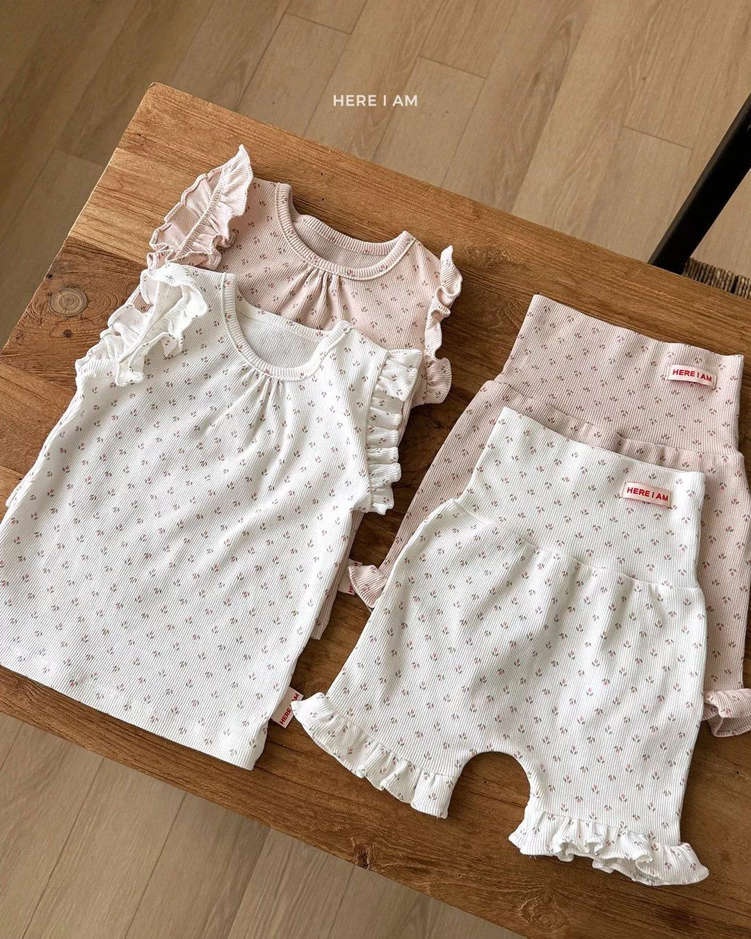 <Here I Am>上下套裝