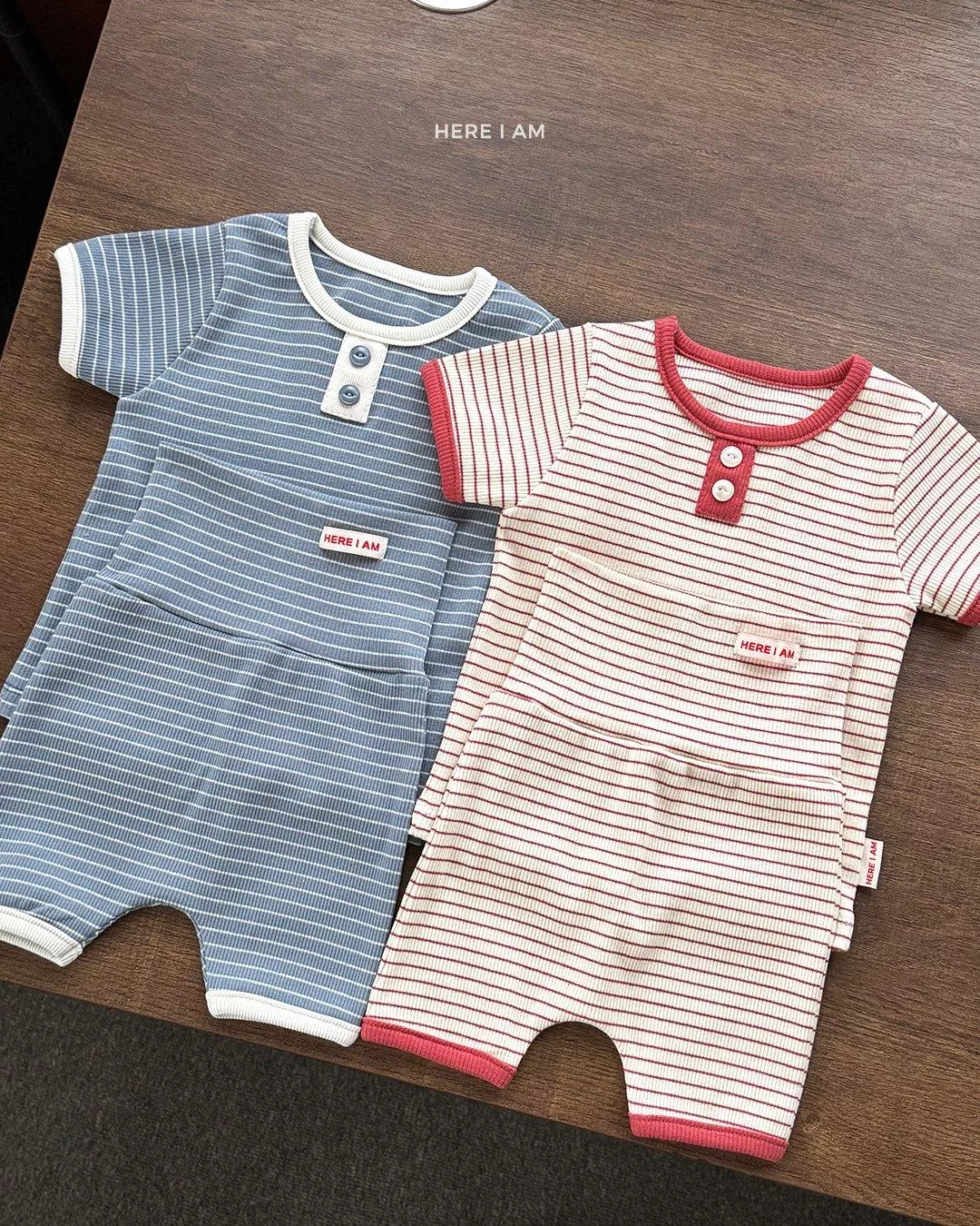 <Here I Am>條紋上下套裝