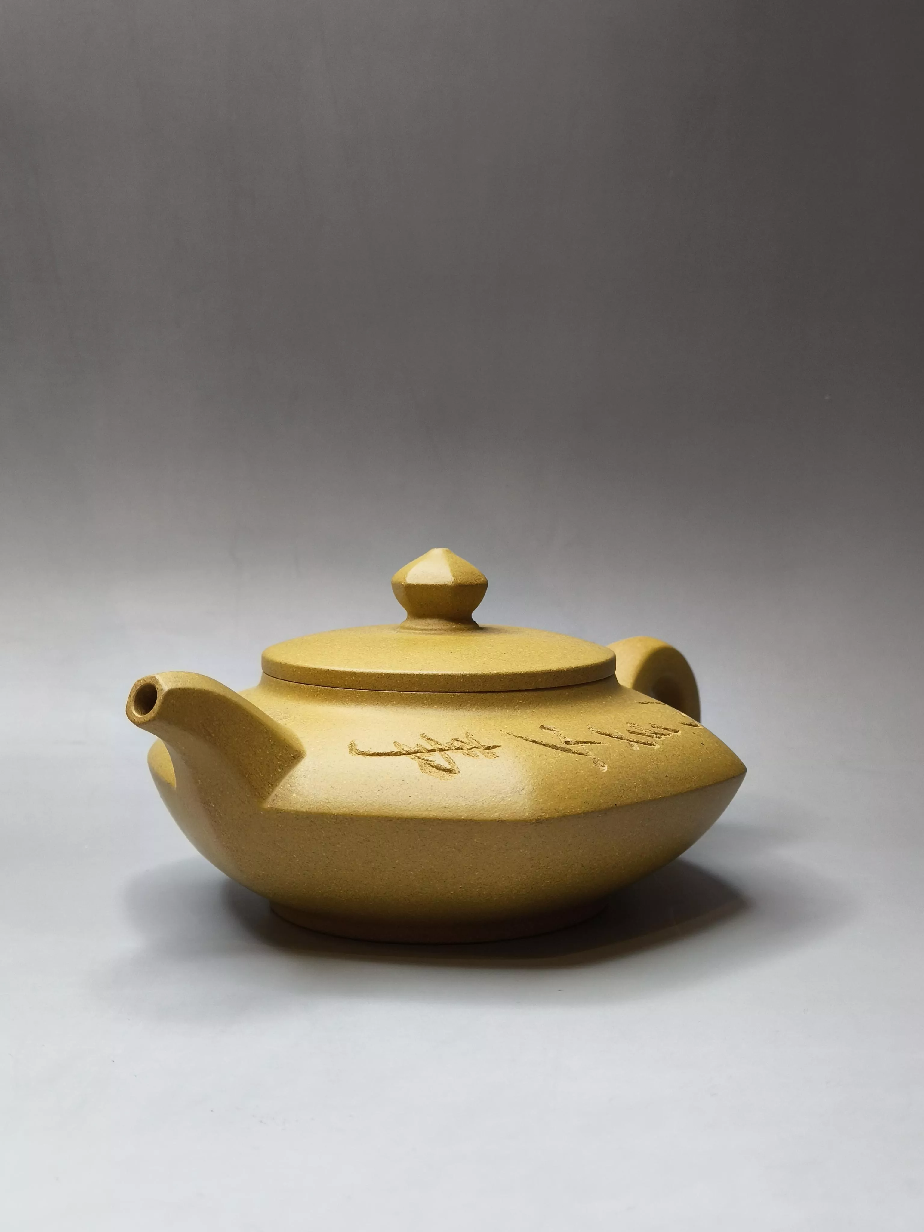 紫壺茗閣 宜興紫砂壺 段泥 徐安碧 480cc